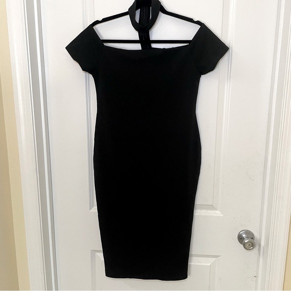Boohoo Black Dress with Choker Neckline - Picture 5 of 6